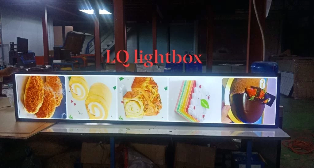 hộp đèn quảng cáo lightbox l&q cửa hàng bánh
