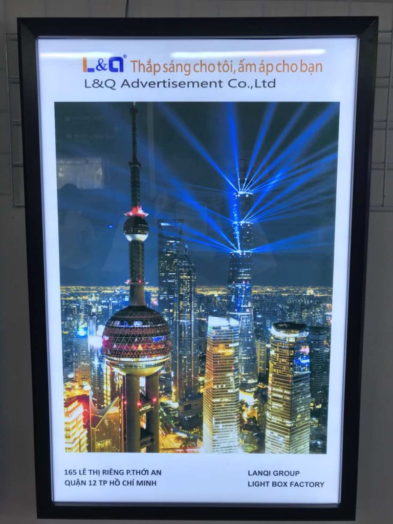 hộp đèn quảng cáo lightbox tòa nhà