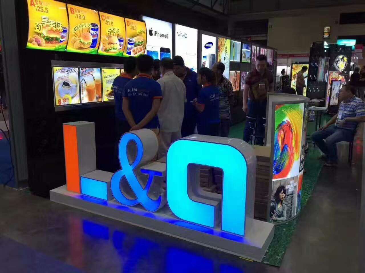 triễn lãm biển hiệu quảng cáo l&q lightbox 2