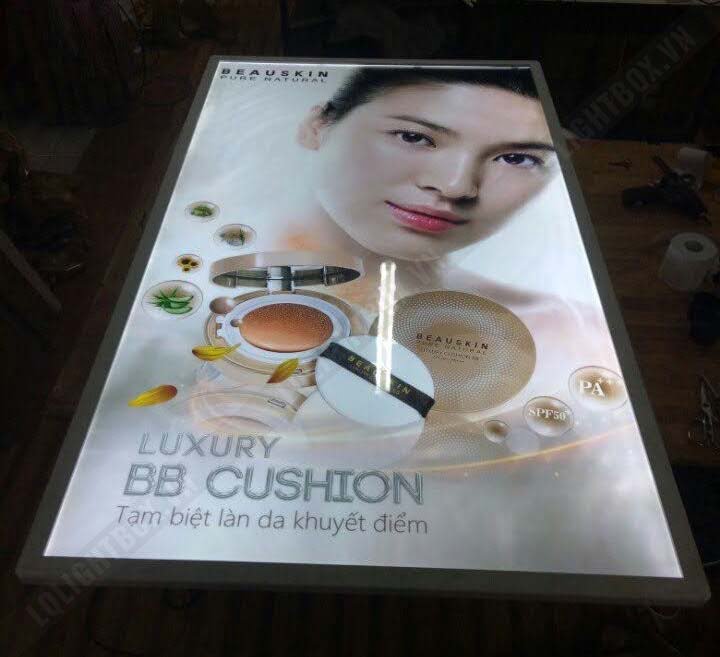 hộp đèn lightbox quảng cáo dòng sản phẩm mỹ phẩm cao cấp luxury